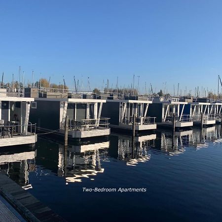 Marinaparcs Naarden Bagian luar foto